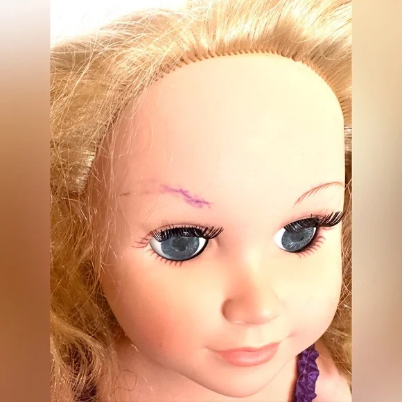 American Girl Cititoy 2013 18" Blonde Hair Blue Eyes Dolls (2) with Clothes - Picture 6 of 9